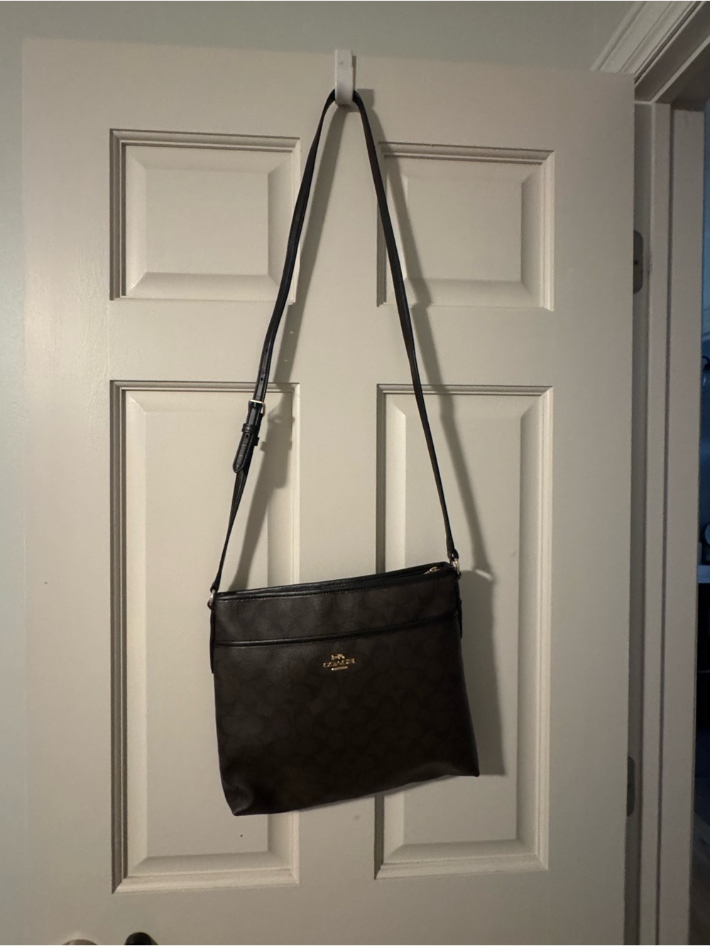 Coach Dark Brown Signature Crossbody Messenger Bag